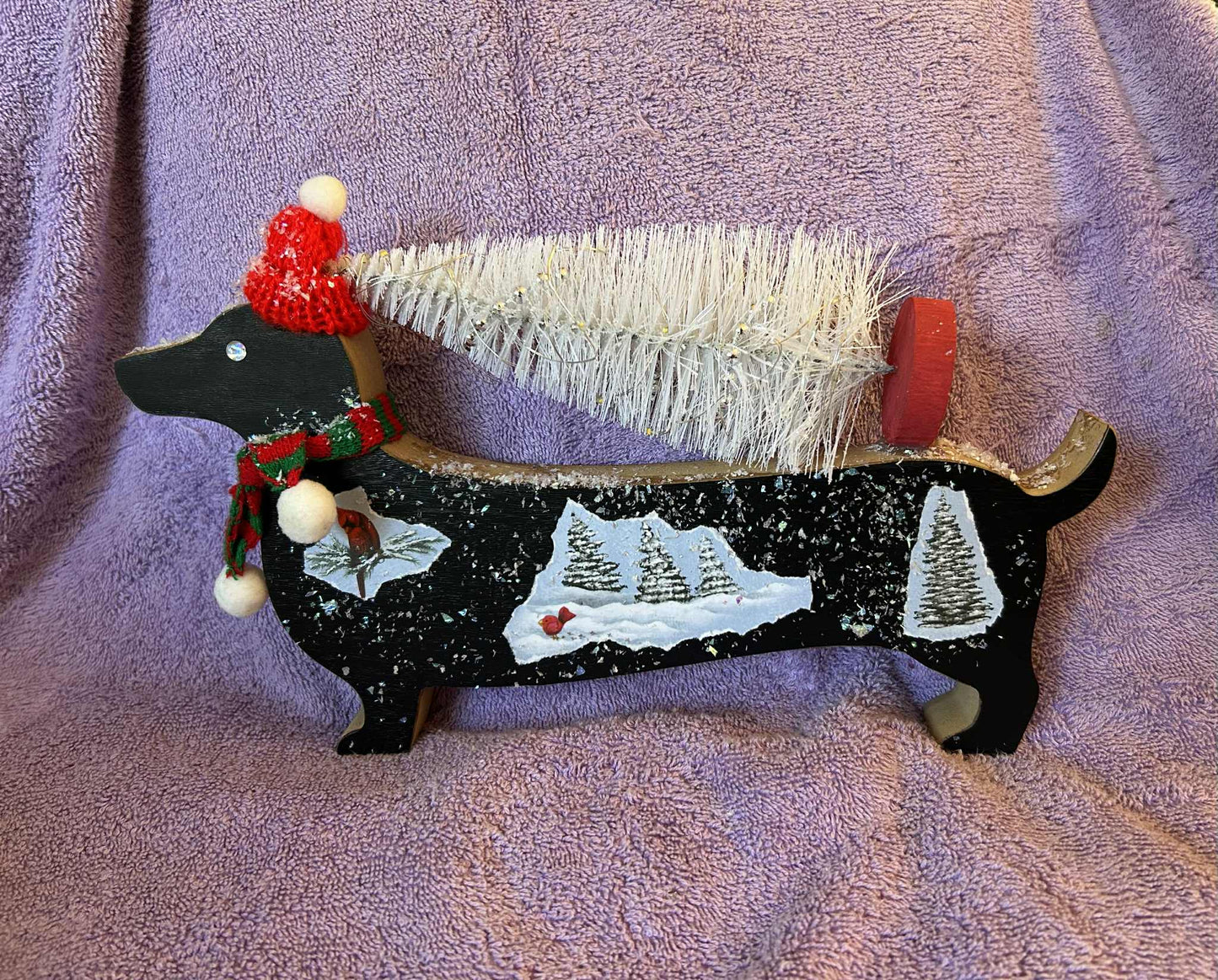 Snowy Scene Lighted Dachshund (0103)