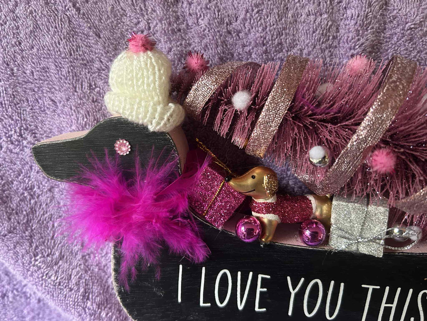 Color me Pink Dachshund  (0100)