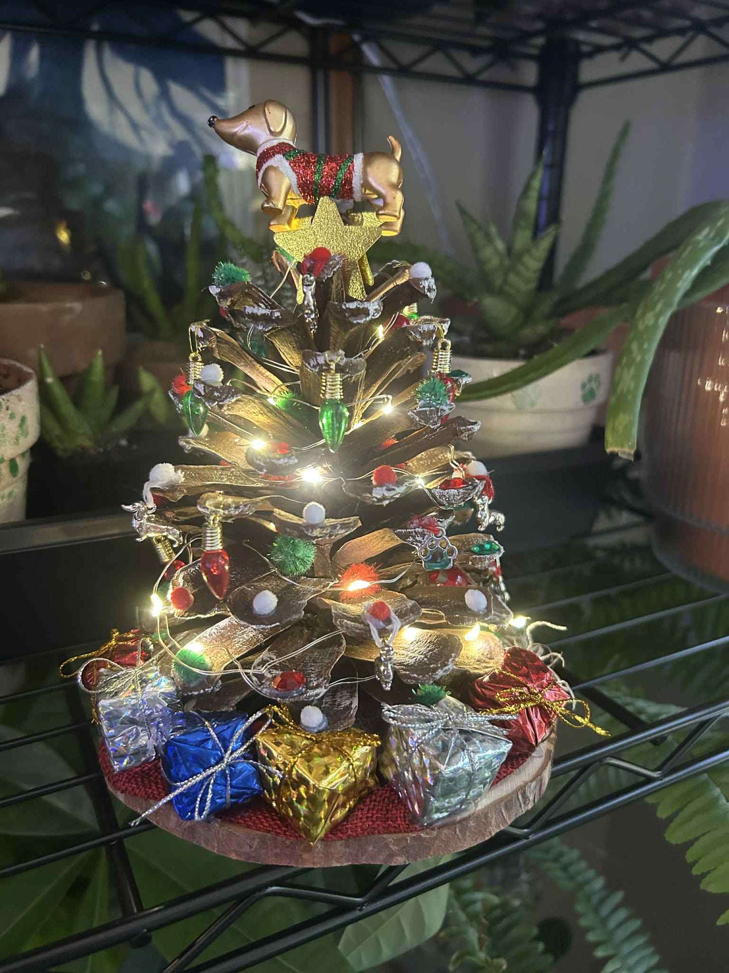 Dachshund Pine Cone Christmas Tree