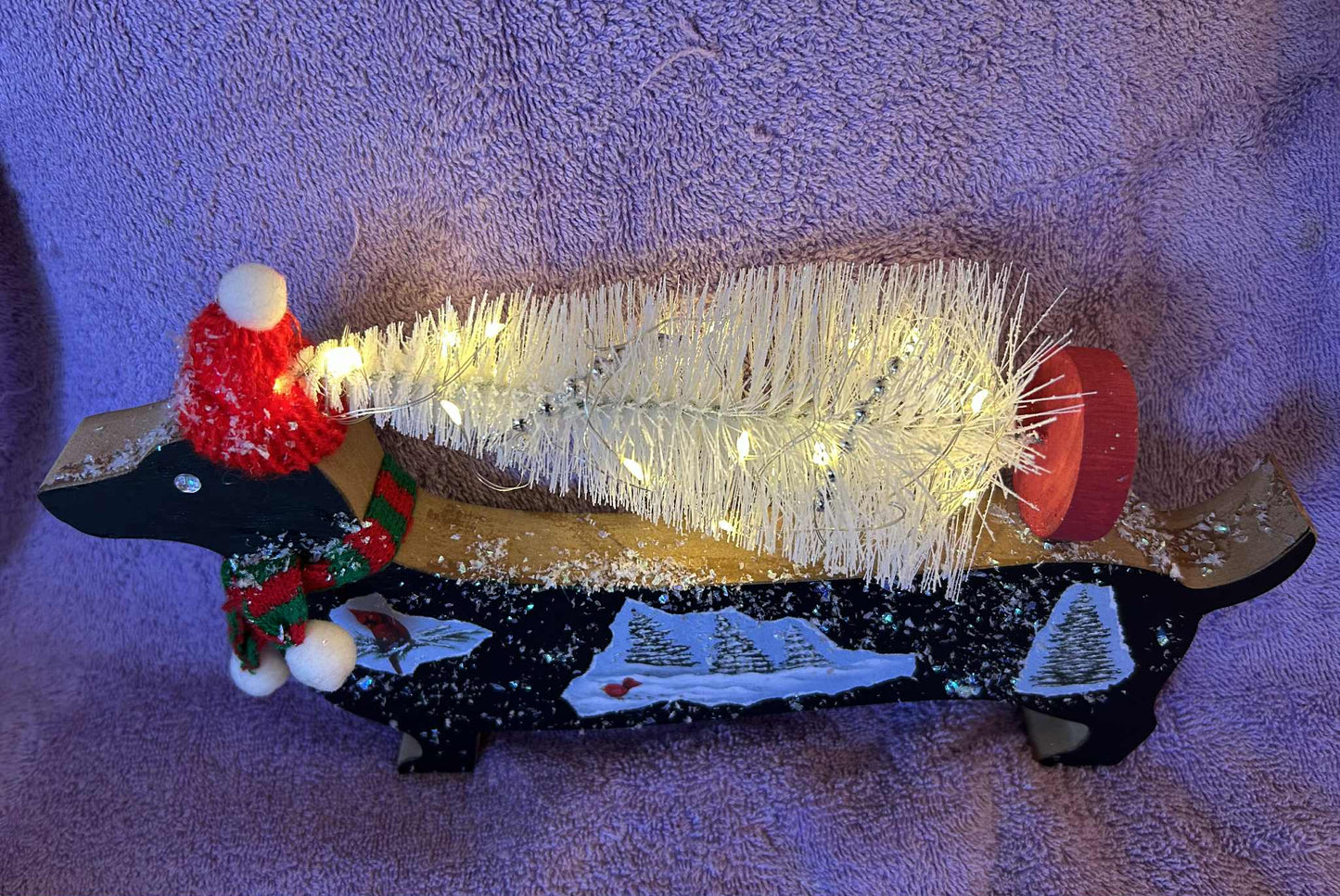 Snowy Scene Lighted Dachshund (0103)