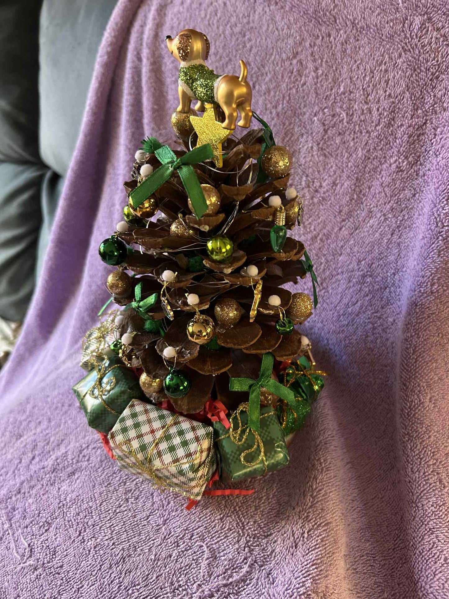 Dachshund Pine Cone Christmas Tree