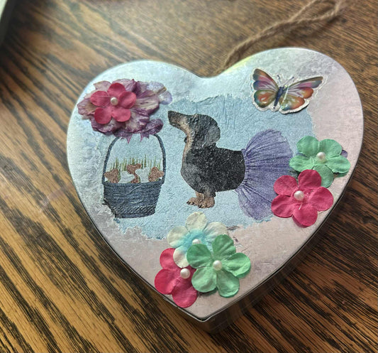 Hanging Heart Dachshund