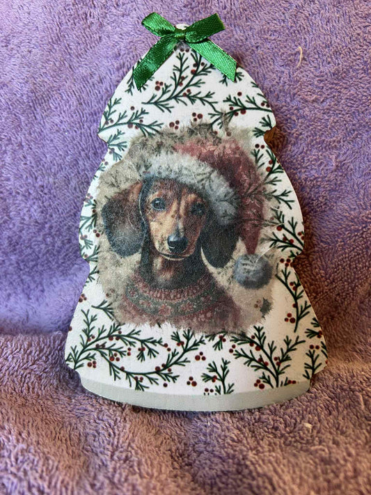 Dachshund Santa with Holly Tree (green)